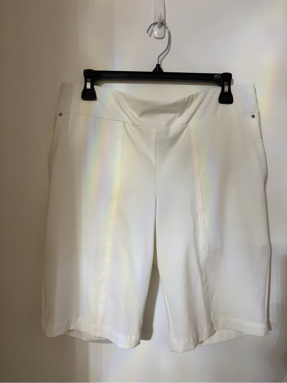 Zenergy White Pull-On Tailored Bermuda Shorts